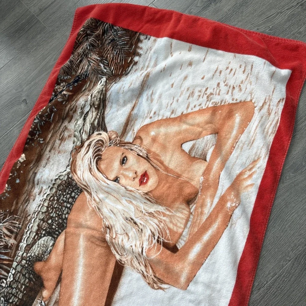 Vintage Maiden Sunshine Corp 100% Cotton Beach Towel Hot Blonde Girl Alligator